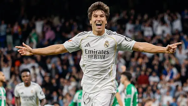 فاز فريق ريال مدريد على فريق ريال بيتيس بنتيجة 5 - 1 في بطولة الدوري الإسباني.